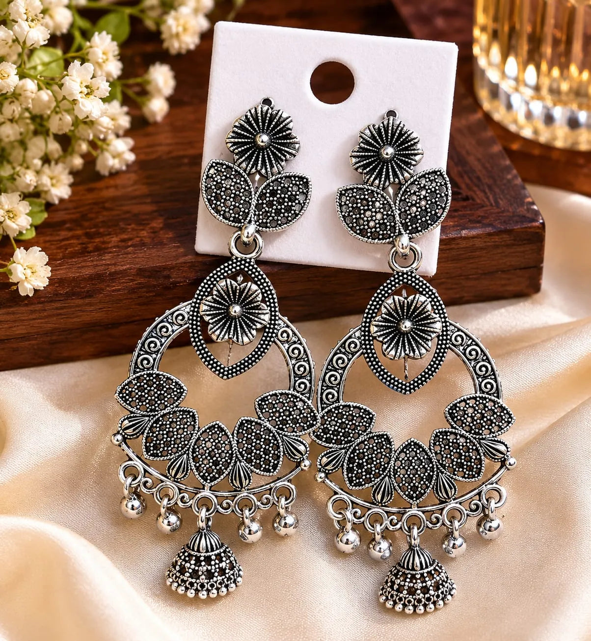 Noor-e-Nazaakat Floral Jhumkas